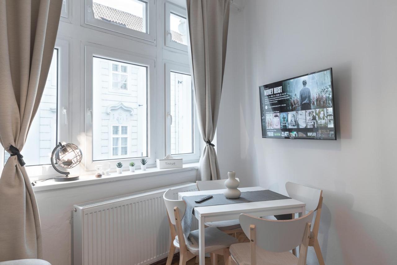 Skolska Junior Apartment Прага Екстер'єр фото